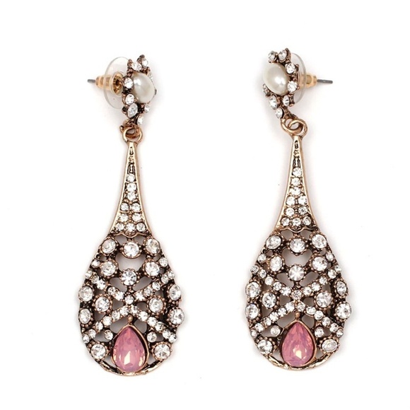 Jewelry - Last 1! Statement Water Drop Crystal Earrings